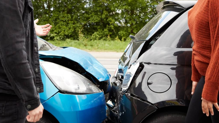 Know What To Do In An Event of A Car Accident and Why You Should Hire An Experienced Attorney